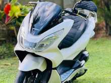 Honda PCX 2016 Motorbike