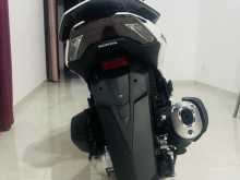 https://riyasewana.com/uploads/honda-pcx-2221242113632.jpg