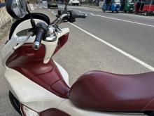 https://riyasewana.com/uploads/honda-pcx-222480219634.jpg