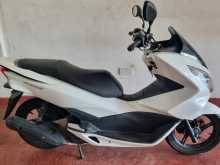 Honda Pcx 2016 Motorbike