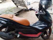 Honda Pcx 2015 Motorbike