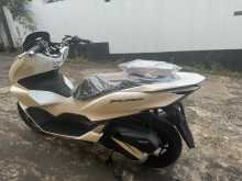 Honda PCX 2024 Motorbike