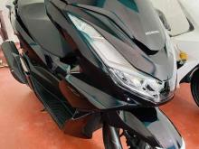 Honda PCX 2024 Motorbike