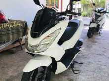 Honda PCX 2017 Motorbike