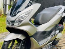 Honda Pcx 2017 Motorbike