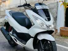 Honda PCX 2018 Motorbike