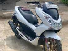 https://riyasewana.com/uploads/honda-pcx-2513371622353.jpg