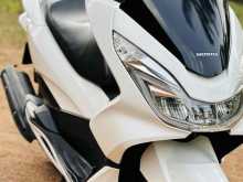 https://riyasewana.com/uploads/honda-pcx-2518093922163.jpg