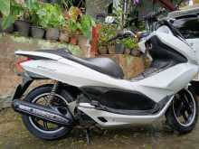 Honda Pcx 2015 Motorbike