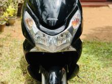 https://riyasewana.com/uploads/honda-pcx-2612544324405.jpg