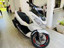 Honda PCX 2017 Motorbike