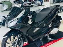 https://riyasewana.com/uploads/honda-pcx-2711302213064.jpg