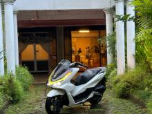 Honda Pcx 2025 Motorbike