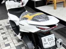 https://riyasewana.com/uploads/honda-pcx-2716515022902.jpg
