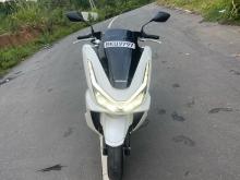 Honda PCX 2025 Motorbike