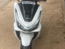 Honda PCX 2026 Motorbike