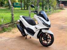 Honda Pcx 2024 Motorbike
