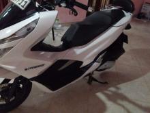 https://riyasewana.com/uploads/honda-pcx-2852406105.jpg