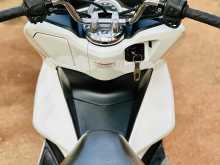 https://riyasewana.com/uploads/honda-pcx-2917405022813.jpg