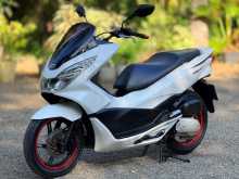 Honda PCX 2017 Motorbike