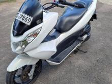 Honda PCX 2018 Motorbike