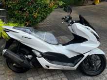 https://riyasewana.com/uploads/honda-pcx-3018350113304.jpg
