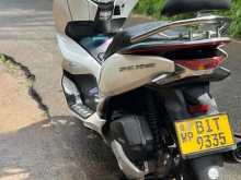 https://riyasewana.com/uploads/honda-pcx-323431222633.jpg
