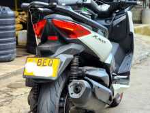 https://riyasewana.com/uploads/honda-pcx-400-322404422413.jpg