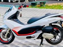 Honda PCX 2017 Motorbike