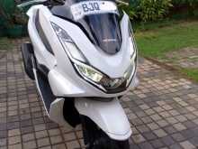 Honda PCX 2025 Motorbike