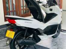 https://riyasewana.com/uploads/honda-pcx-612310513492.jpg