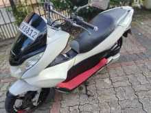 https://riyasewana.com/uploads/honda-pcx-71949554883.jpg
