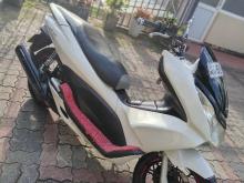 https://riyasewana.com/uploads/honda-pcx-71950136664.jpg