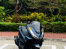 Honda PCX 2024 Motorbike