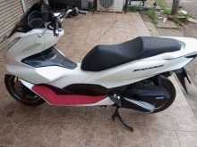 Honda PCX 2023 Motorbike