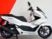 Honda PCX 2024 Motorbike