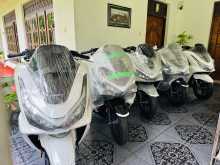 Honda PCX 125 2025 Motorbike