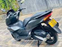 https://riyasewana.com/uploads/honda-pcx-honda-1014234013304.jpg