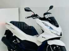 Honda PCX EHEV 2021 Motorbike