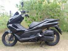https://riyasewana.com/uploads/honda-pcx-japan-131310354962.jpg