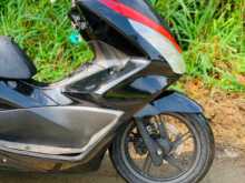 https://riyasewana.com/uploads/honda-pcx-led-1112034613812.jpg