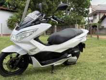 Honda PCX LED 2016 Motorbike