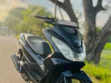 Honda PCX LED 125 2017 Motorbike