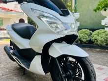 Honda Pcx Led 150 2015 Motorbike