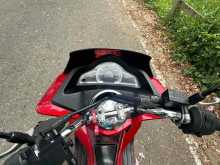 https://riyasewana.com/uploads/honda-pcx-red-2315520522513.jpg