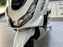 https://riyasewana.com/uploads/honda-pcx125-1010325422772.jpg