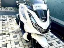 https://riyasewana.com/uploads/honda-pcx125-1310321522392.jpg