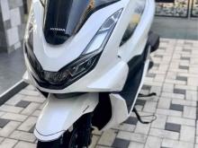 https://riyasewana.com/uploads/honda-pcx125-1317380925002.jpg