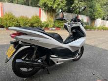 https://riyasewana.com/uploads/honda-pcx125-1512494124841.jpg