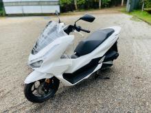 Honda Pcx 125 2025 Motorbike